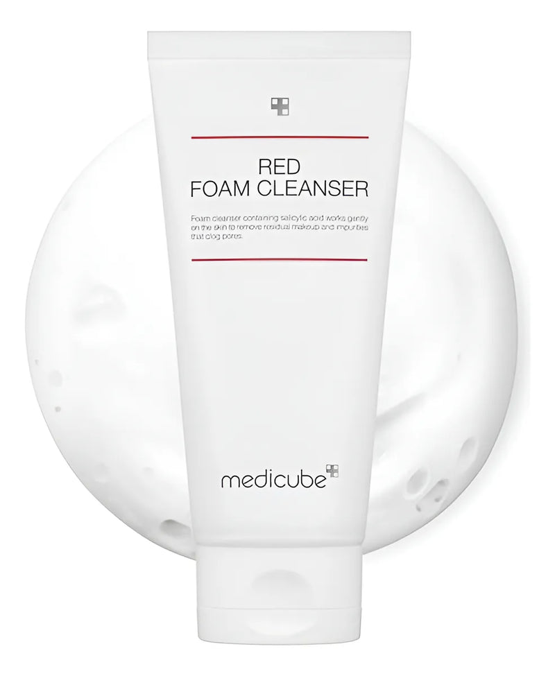 Frasco do perfume Red Foam Cleanser Medicube 120ml, família amadeirado e âmbar.