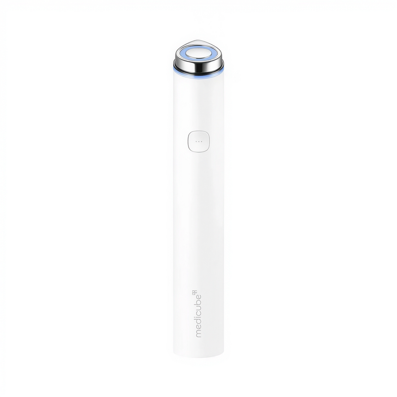 Frasco do perfume Age R Booster Pro Mini Branco Medicube, família amadeirado e âmbar.