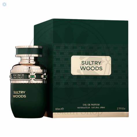 Frasco do perfume Sultry Woods French Avenue Extrait De Parfum 80ml, família amadeirado e âmbar.